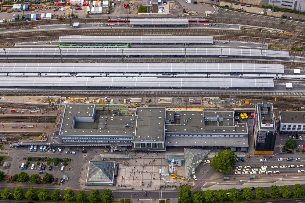 Luftaufnahme Dortmund - Hauptbahnhof der Deutschen Bahn in Dortmund im Bundesland Nordrhein-Westfalen, Deutschland