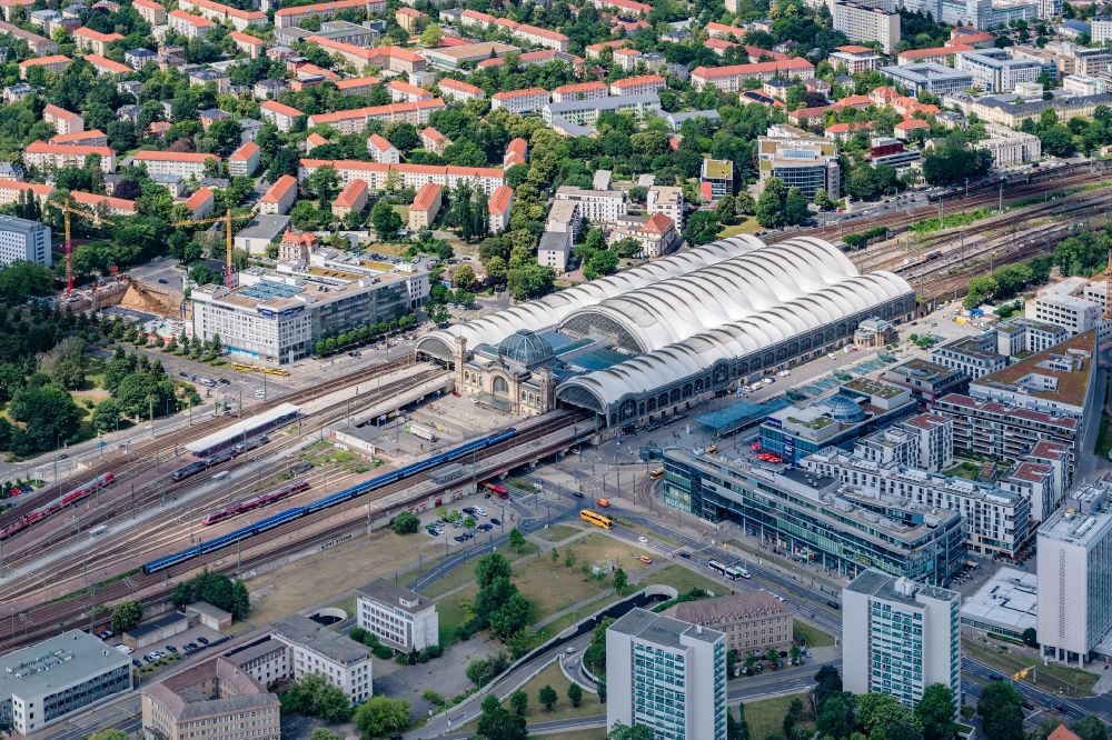 Luftbild Dresden - Hauptbahnhof der Deutschen Bahn in Dresden im Bundesland Sachsen, Deutschland