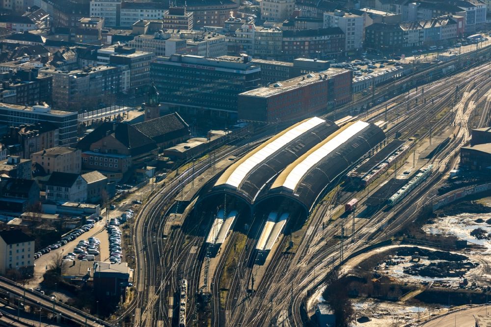 Hagen von oben - Hauptbahnhof der Deutschen Bahn in Hagen im Bundesland Nordrhein-Westfalen, Deutschland