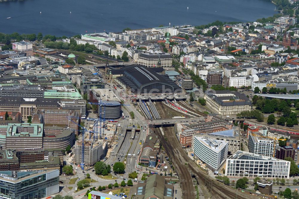 Luftbild Hamburg - Hauptbahnhof der Deutschen Bahn in Hamburg
