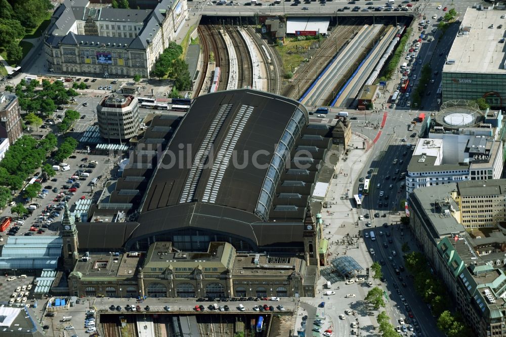 Hamburg von oben - Hauptbahnhof der Deutschen Bahn in Hamburg, Deutschland