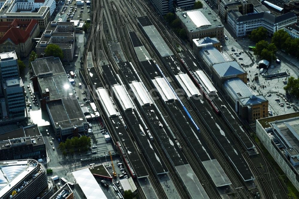Luftaufnahme Hannover - Hauptbahnhof der Deutschen Bahn in Hannover im Bundesland Niedersachsen, Deutschland