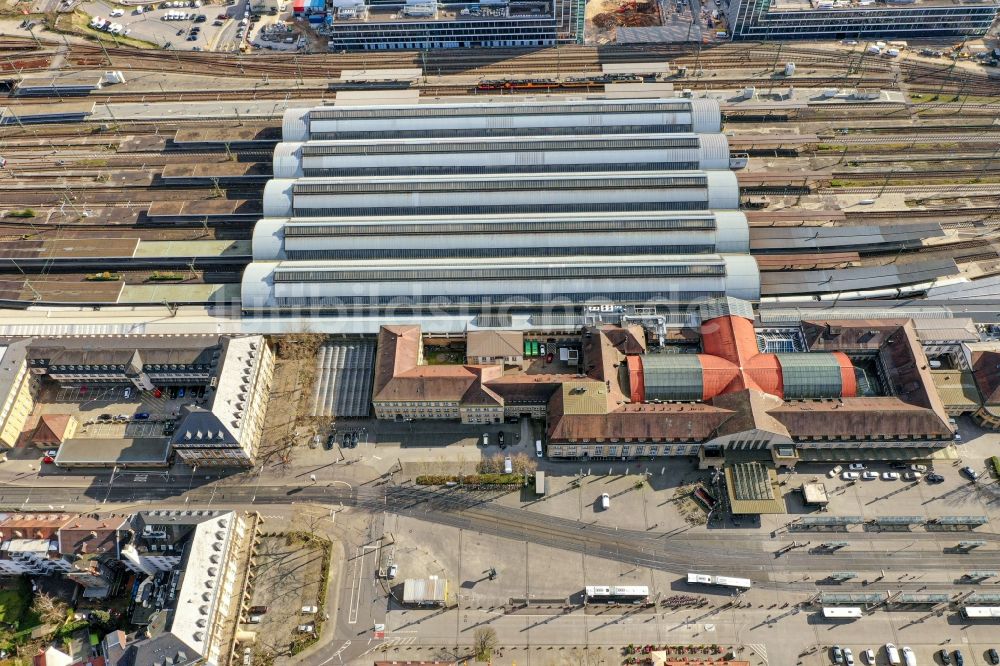 Luftbild Karlsruhe Hauptbahnhof der Deutschen Bahn in