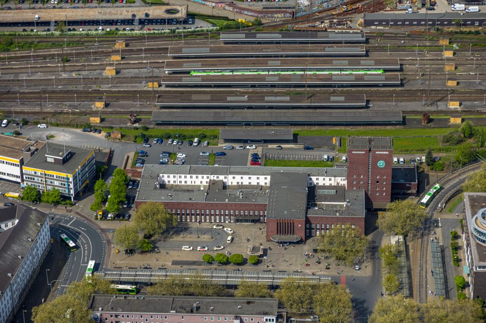 Luftaufnahme Oberhausen - Hauptbahnhof der Deutschen Bahn in Oberhausen im Bundesland Nordrhein-Westfalen