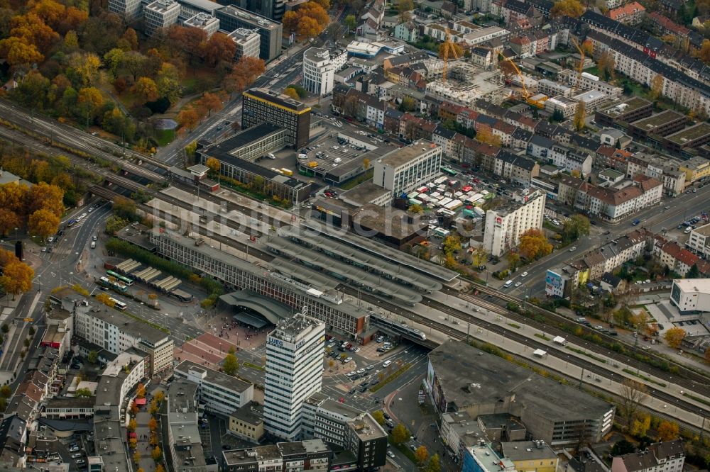 Bochum aus der Vogelperspektive: Hauptbahnhof der Deutschen Bahn im Ortsteil Bochum Mitte in Bochum im Bundesland Nordrhein-Westfalen
