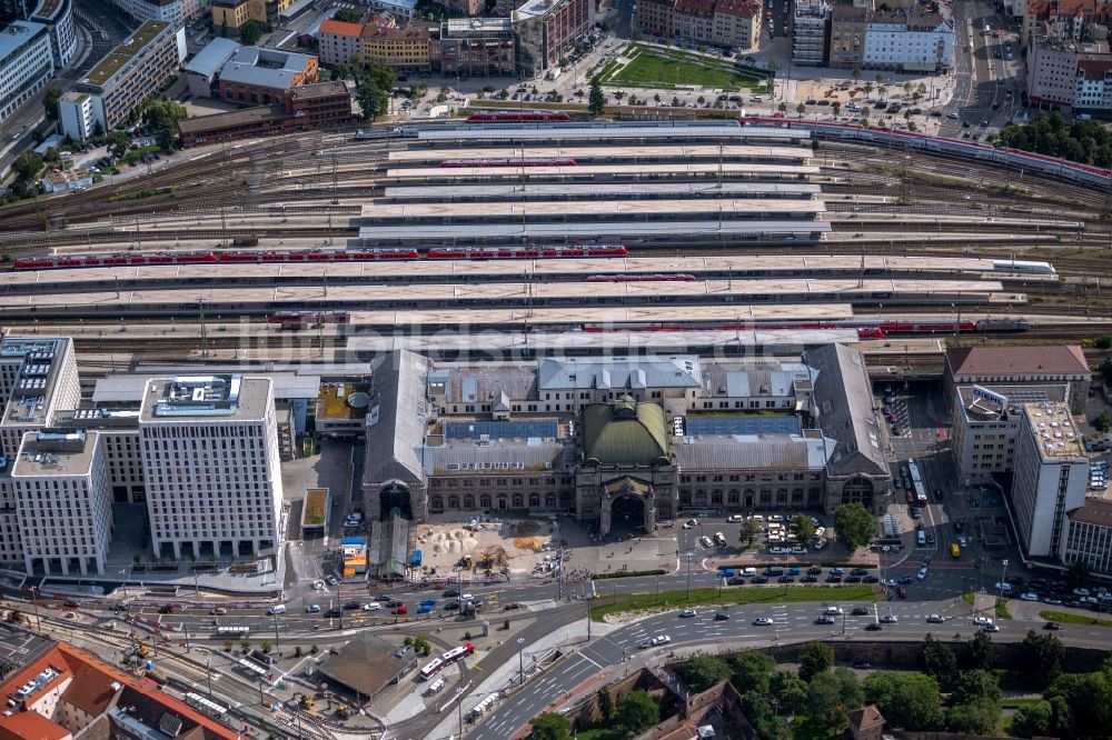 Nürnberg von oben - Hauptbahnhof der Deutschen Bahn im Ortsteil Mitte in Nürnberg im Bundesland Bayern, Deutschland