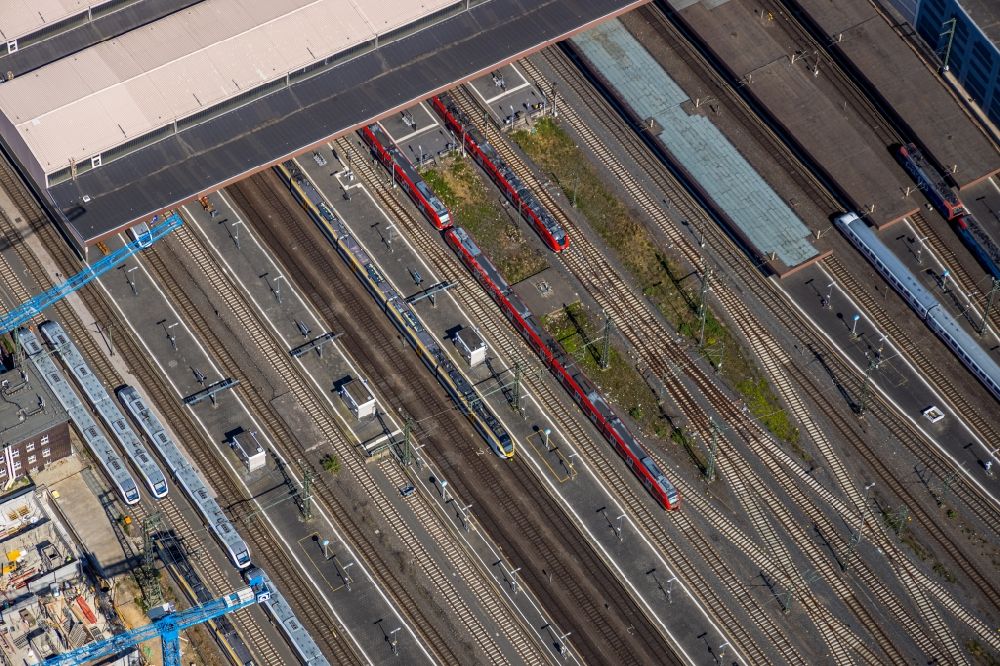 Luftaufnahme Düsseldorf - Hauptbahnhof der Deutschen Bahn im Ortsteil Oberbilk in Düsseldorf im Bundesland Nordrhein-Westfalen, Deutschland