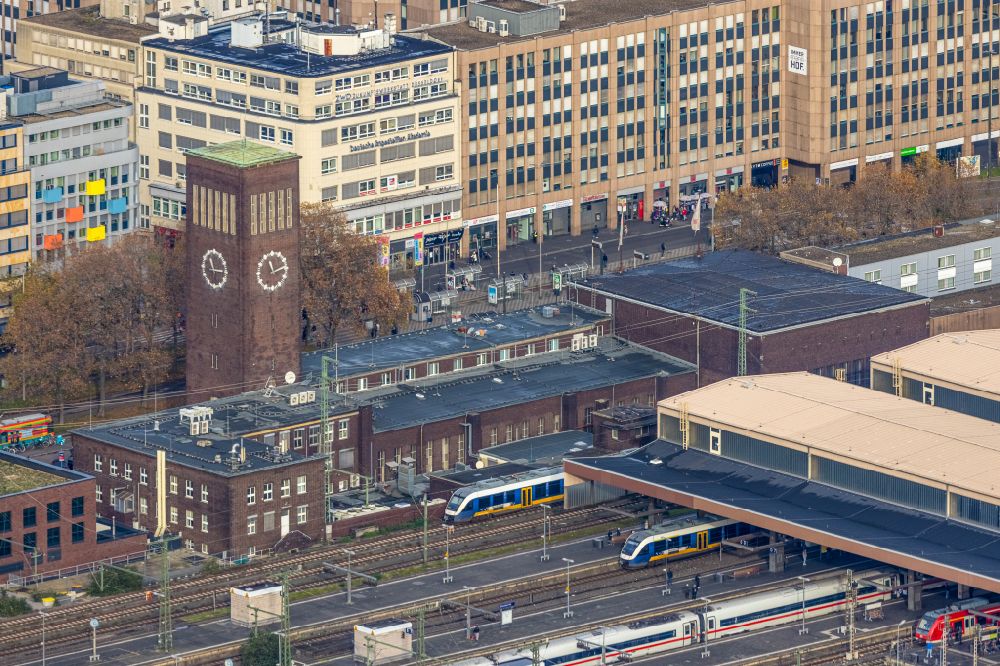 Luftbild Düsseldorf - Hauptbahnhof der Deutschen Bahn im Ortsteil Oberbilk in Düsseldorf im Bundesland Nordrhein-Westfalen, Deutschland