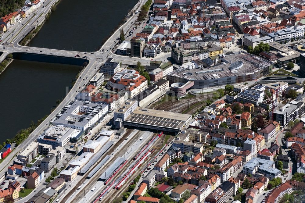 Luftbild Passau - Hauptbahnhof der Deutschen Bahn im Ortsteil Sankt Nikola in Passau im Bundesland Bayern, Deutschland