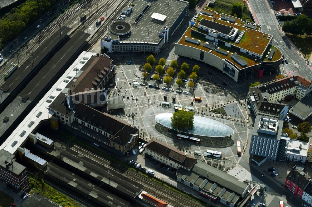 Osnabrück aus der Vogelperspektive: Hauptbahnhof der Deutschen Bahn in Osnabrück im Bundesland Niedersachsen, Deutschland