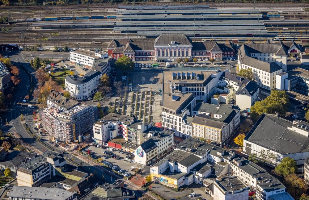 Hamm aus der Vogelperspektive: Hauptbahnhof der Deutschen Bahn und Platz der Deutschen Einheit in Hamm im Bundesland Nordrhein-Westfalen, Deutschland