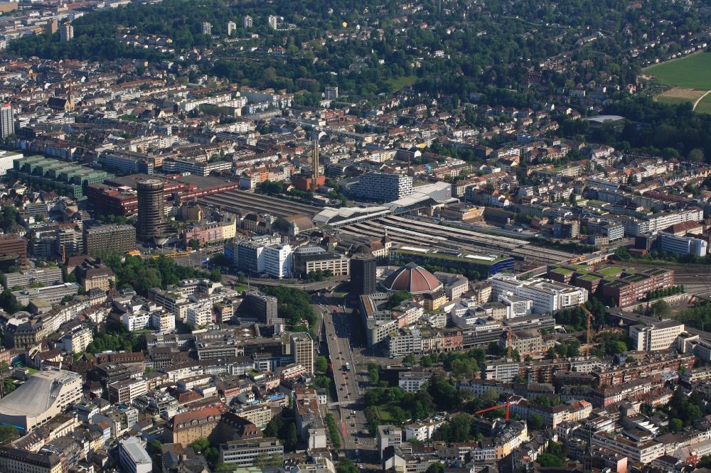 Basel von oben - Hauptbahnhof der SBB in Basel, Schweiz