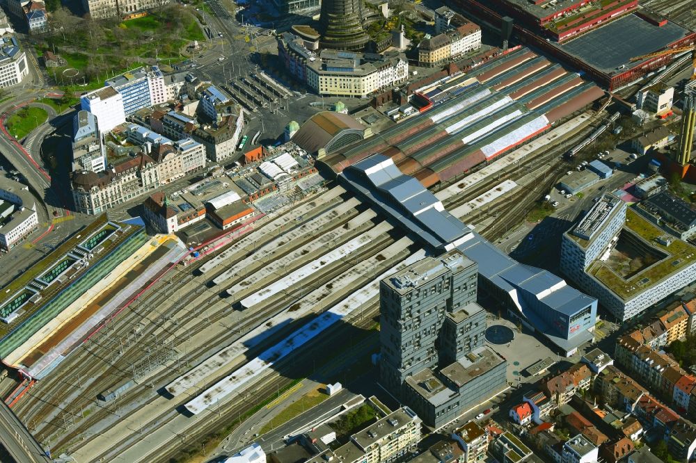 Luftaufnahme Basel - Hauptbahnhof der SBB in Basel, Schweiz