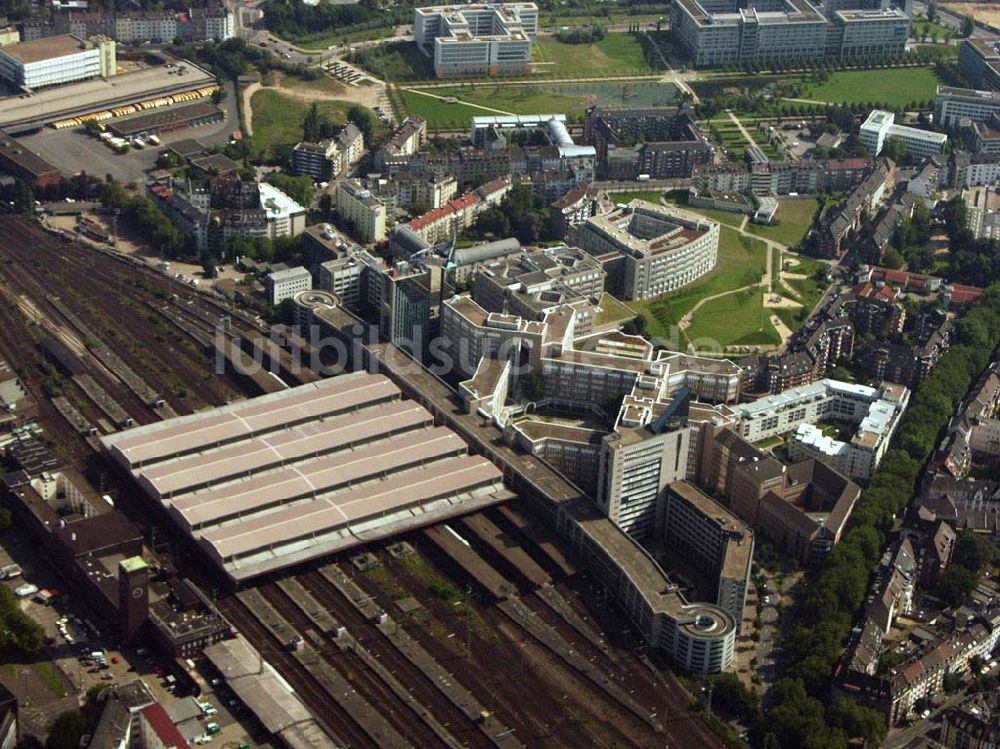 Luftbild Düsseldorf (NRW) - Hauptbahnhof und Weiterbildungszentrum (WBZ) - Düsseldorf (NRW)