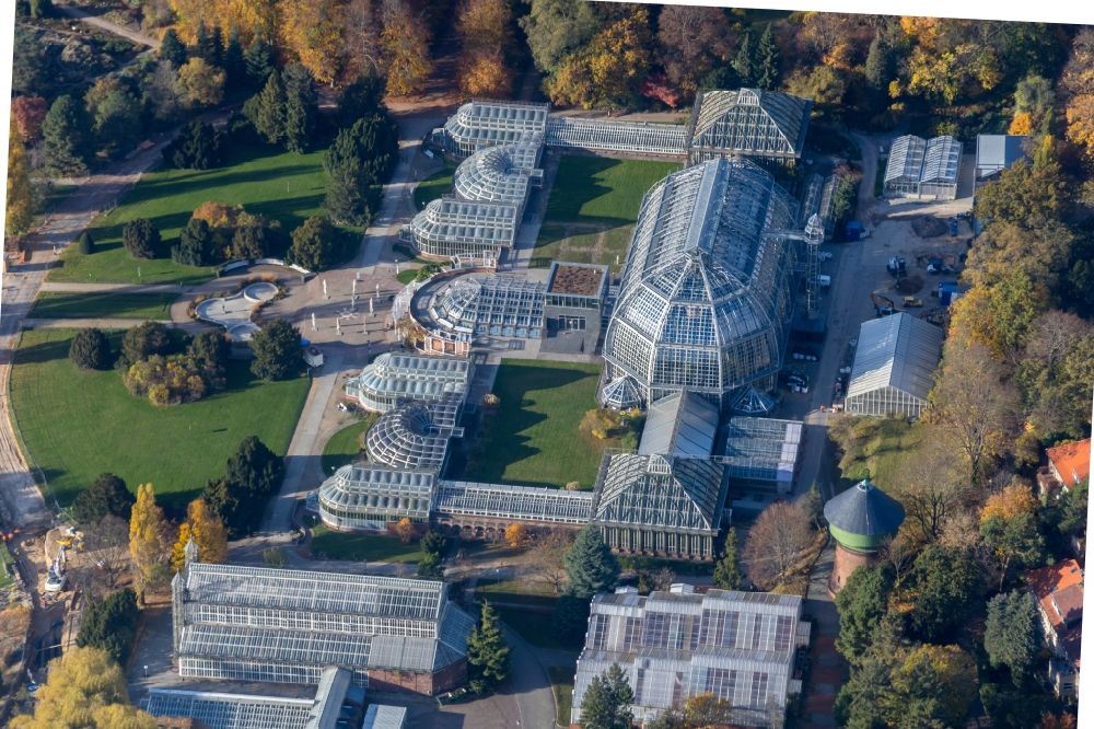 Luftbild Berlin - Hauptgebäude und Gewächshäuser- Komplex im Botanischen Garten Berlin-Dahlem in Berlin