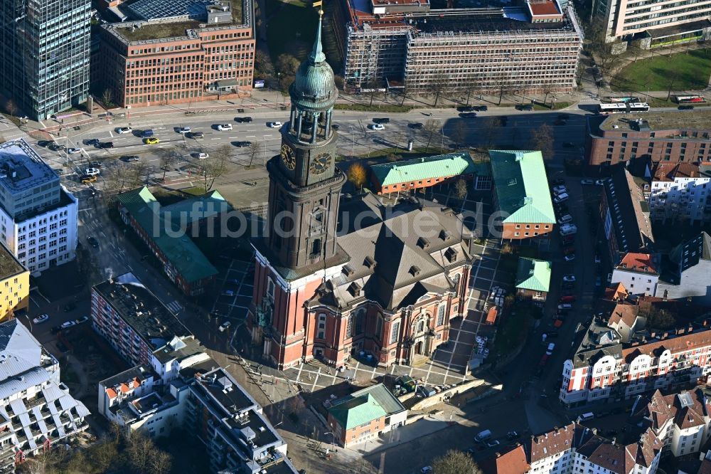 Luftbild Hamburg - Hauptkirche Sankt Michaelis in Hamburg
