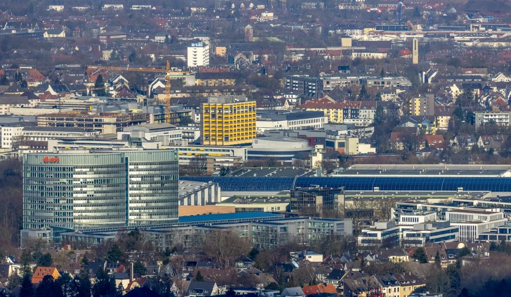 Essen von oben - Hauptverwaltungsgebäude der E.ON Ruhrgas AG im Stadtteil Rüttenscheid in Essen im Bundesland Nordrhein-Westfalen