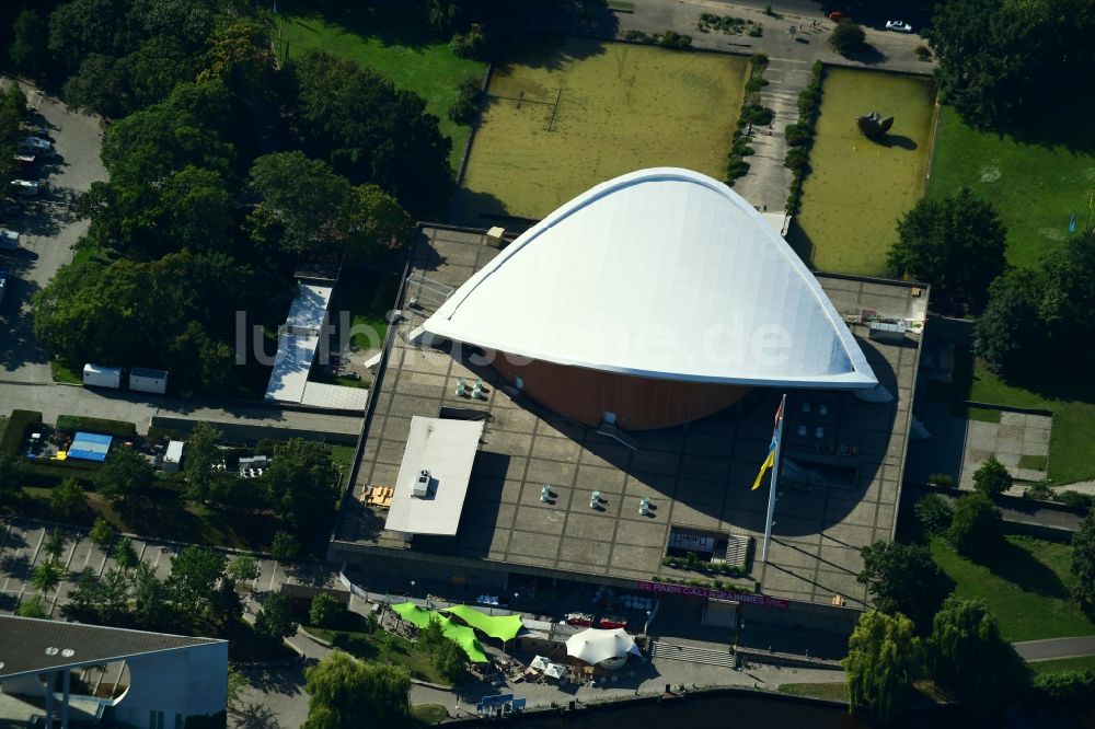 Luftbild Berlin - Haus der Kulturen der Welt im Stadtteil Tiergarten in Berlin