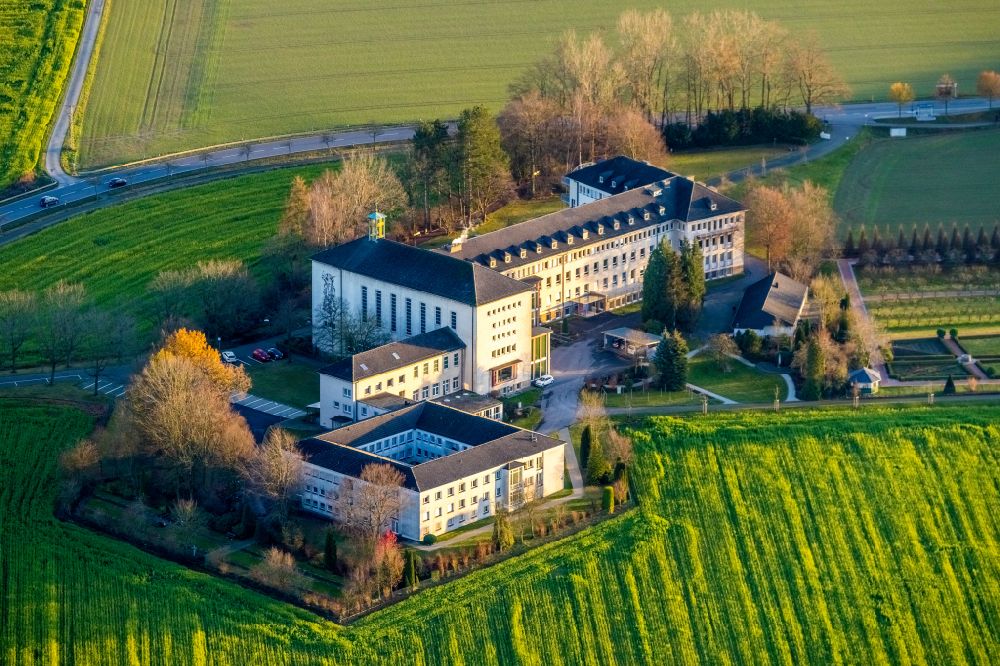Luftaufnahme Wickede (Ruhr) - Heilig-Geist-Kloster im Ortsteil Wimbern in Wickede (Ruhr) im Bundesland Nordrhein-Westfalen, Deutschland