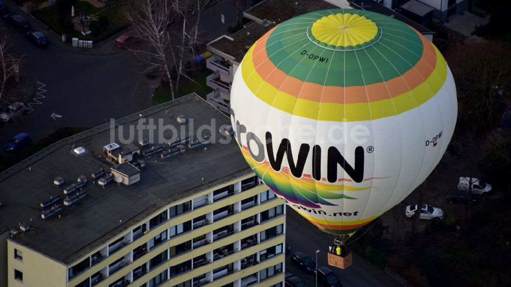 Luftbild Bonn - Heißluftballon in Fahrt über Bonn im Bundesland Nordrhein-Westfalen, Deutschland