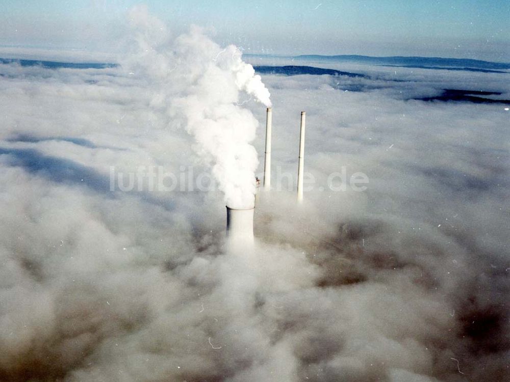 Schandorf Wackersdorf von oben - 30.09.2002 Heizkraftwerk Bayern Türme in den Wolken Schandorf Wackersdorf