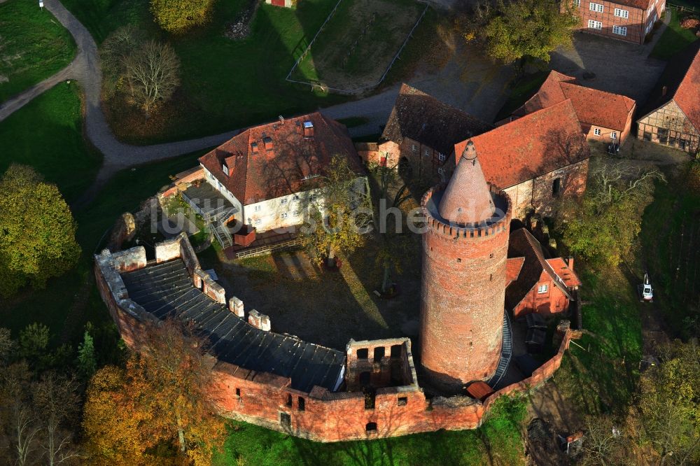 Luftbild Burg Stargard - Herbstlandschaft an der Burg Stargard im Bundesland Mecklenburg-Vorpommern