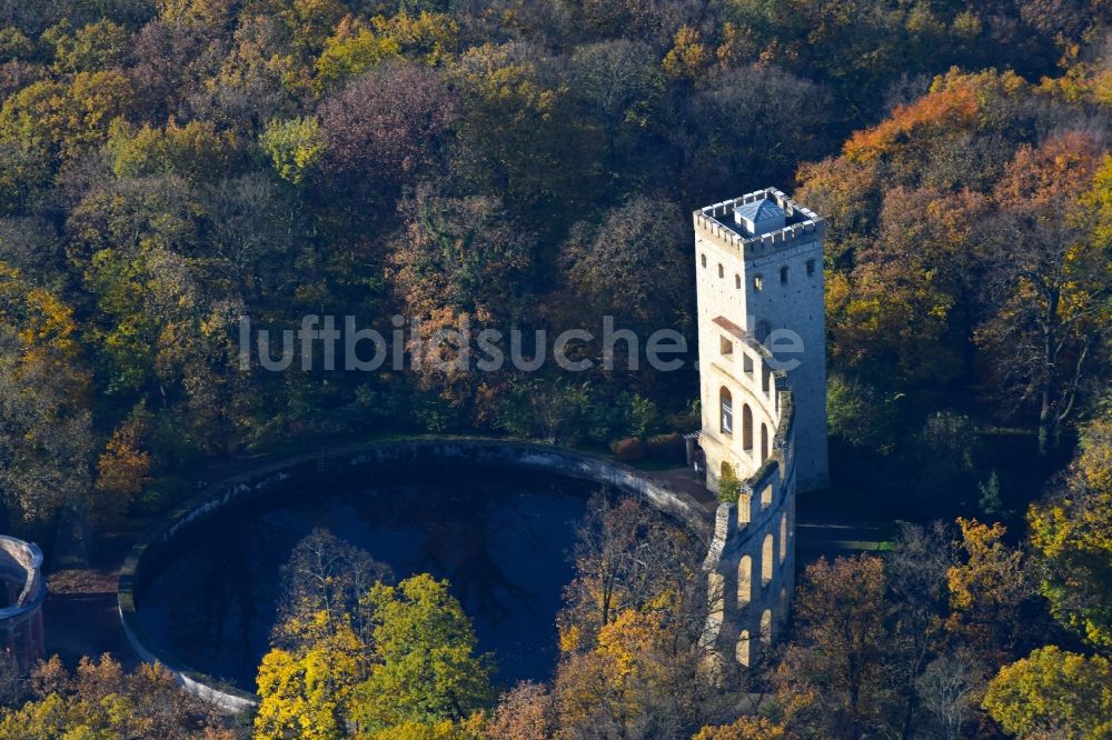 Luftaufnahme Potsdam - Herbstlandschaft am Wasserwerk - Hochspeicher Anlage in Potsdam im Bundesland Brandenburg, Deutschland