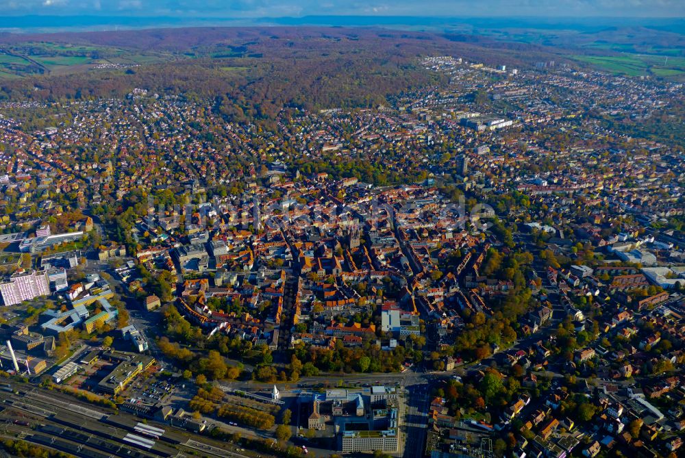Luftbild Göttingen - Herbstluftbild Altstadtbereich und Innenstadtzentrum in Göttingen im Bundesland Niedersachsen, Deutschland
