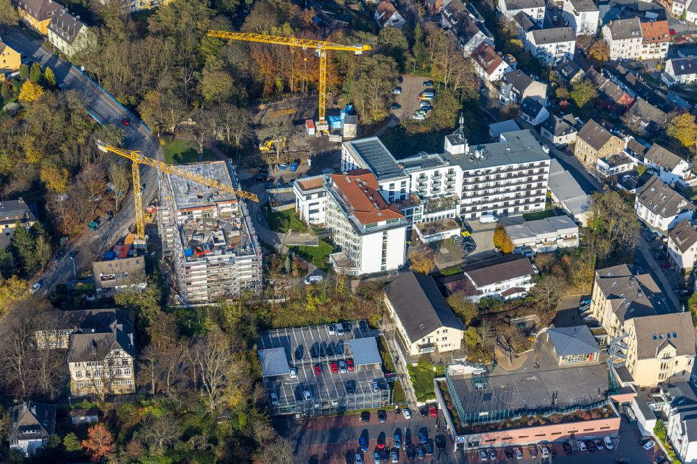 Luftbild Herdecke - Herbstluftbild Baustelle altersgerechter Wohnanlage in Herdecke im Bundesland Nordrhein-Westfalen, Deutschland