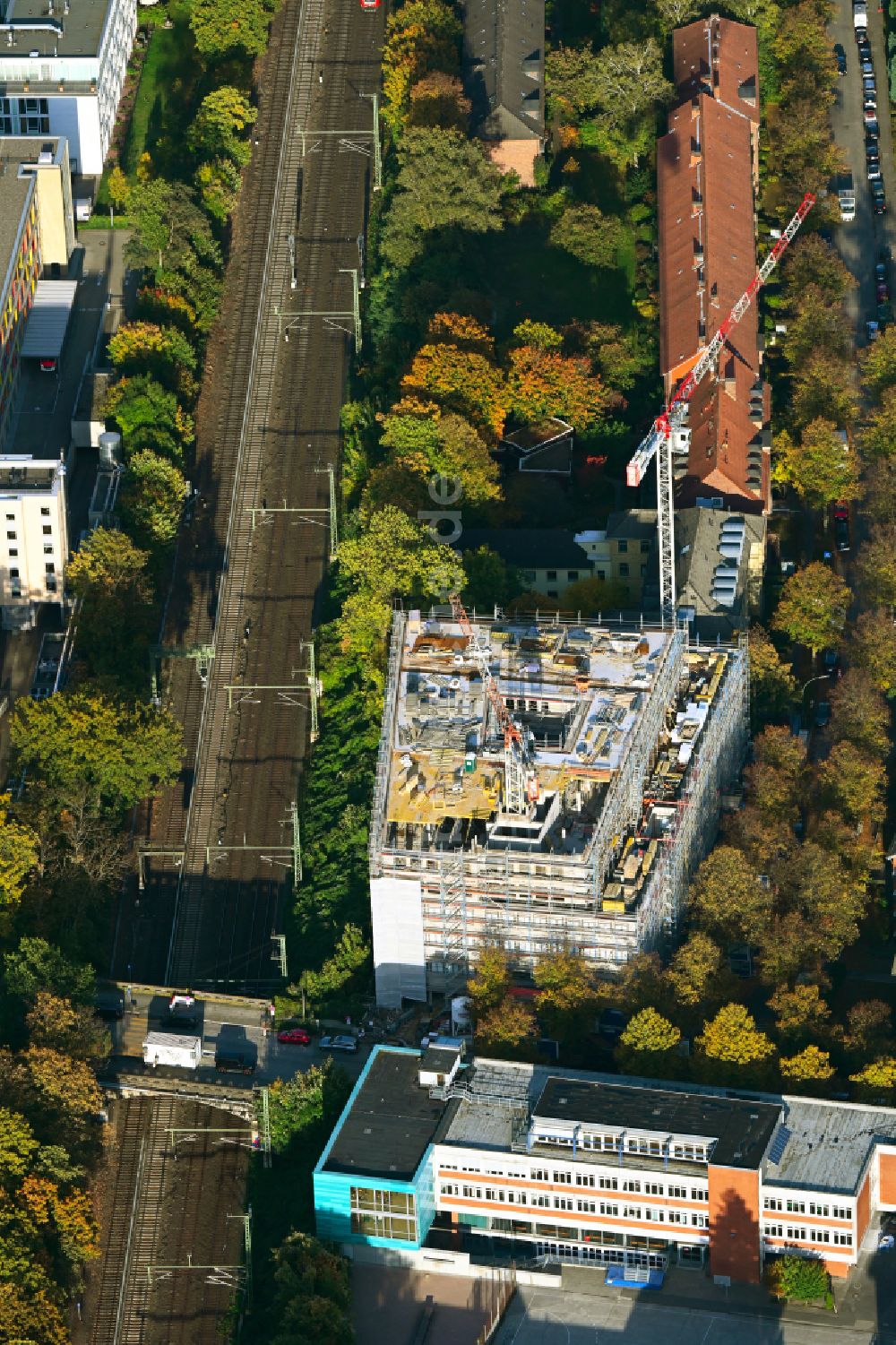 Hamburg aus der Vogelperspektive: Herbstluftbild Baustelle zum Neubau eines Gesundheitszentrum am Marienkrankenhaus Hamburg im Ortsteil Hohenfelde in Hamburg, Deutschland