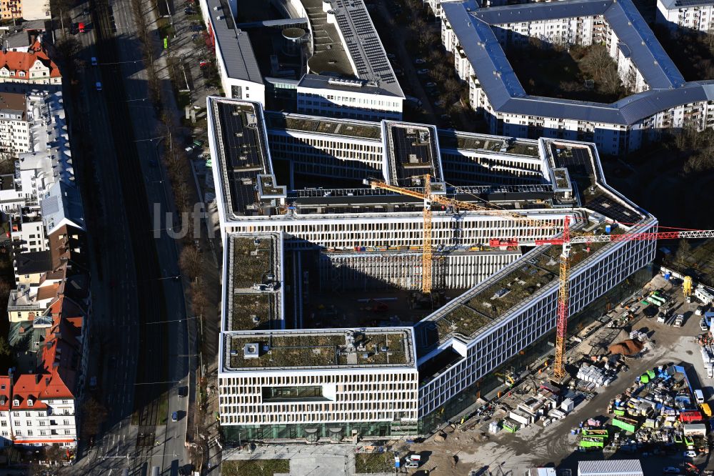 München von oben - Herbstluftbild Baustelle zum Neubau eines Strafjustizzentrum im Ortsteil Neuhausen-Nymphenburg in München im Bundesland Bayern, Deutschland