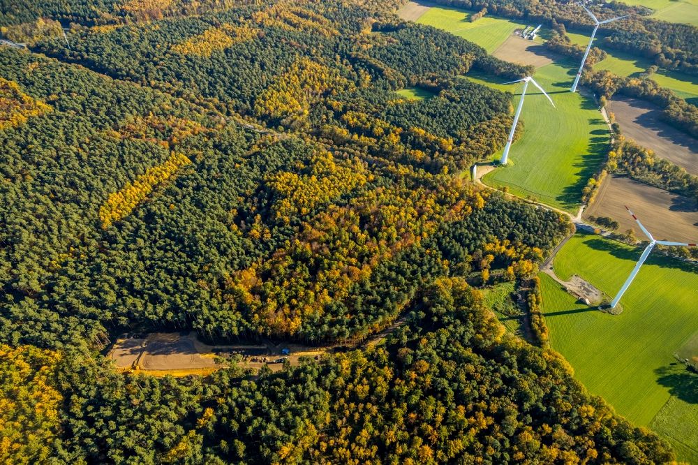 Luftaufnahme Haltern am See - Herbstluftbild Baustelle zur Windrad- Montage an der B58 Ecke Wilhelm-Koch-Straße in Haltern am See im Bundesland Nordrhein-Westfalen, Deutschland