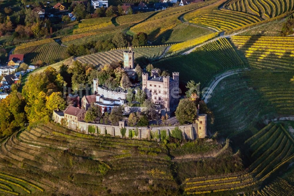 Ortenberg von oben - Herbstluftbild Burganlage des Schloss in Ortenberg im Bundesland Baden-Württemberg