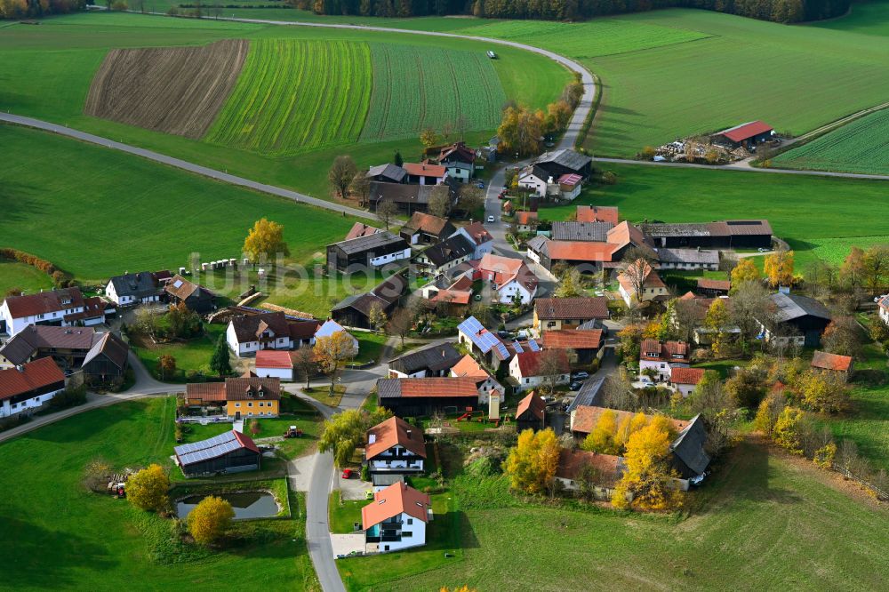 Luftaufnahme Oberbernrieth - Herbstluftbild Dorfansicht in Oberbernrieth im Bundesland Bayern, Deutschland