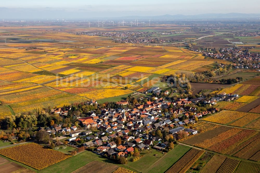 Bissersheim von oben - Herbstluftbild Dorfkern in Bissersheim im Bundesland Rheinland-Pfalz, Deutschland