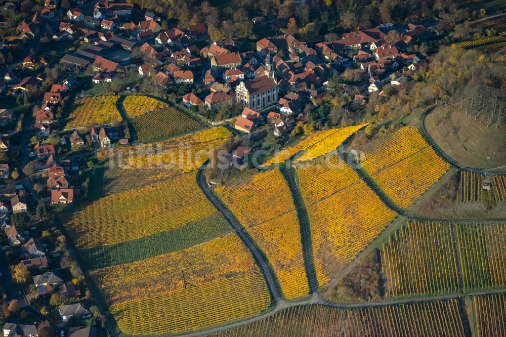Luftbild Castell - Herbstluftbild Dorfsiedlung am Weinbaugebiet in Castell im Bundesland Bayern, Deutschland