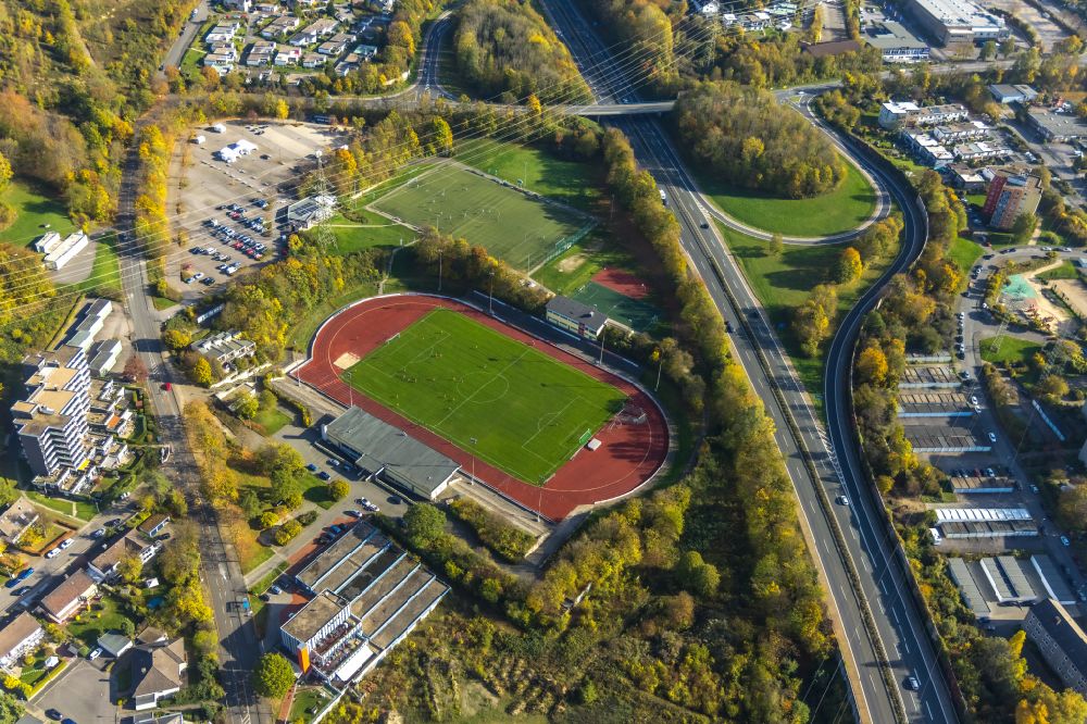 Hagen von oben - Herbstluftbild Fussballstadion Erich-Berlet-Stadion in Hohenlimburg im Bundesland Nordrhein-Westfalen, Deutschland
