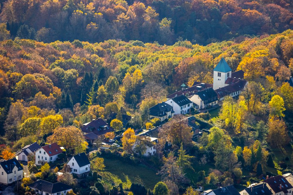 Witten von oben - Herbstluftbild Gebäudekomplex des Klosters Kloster der Karmelitinnen in Witten im Bundesland Nordrhein-Westfalen, Deutschland