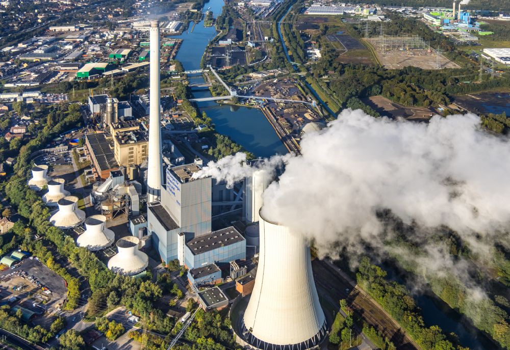 Luftbild Herne - Herbstluftbild Kraftwerksanlagen des Heizkraftwerkes GuD-Kraftwerk in Herne im Bundesland Nordrhein-Westfalen, Deutschland