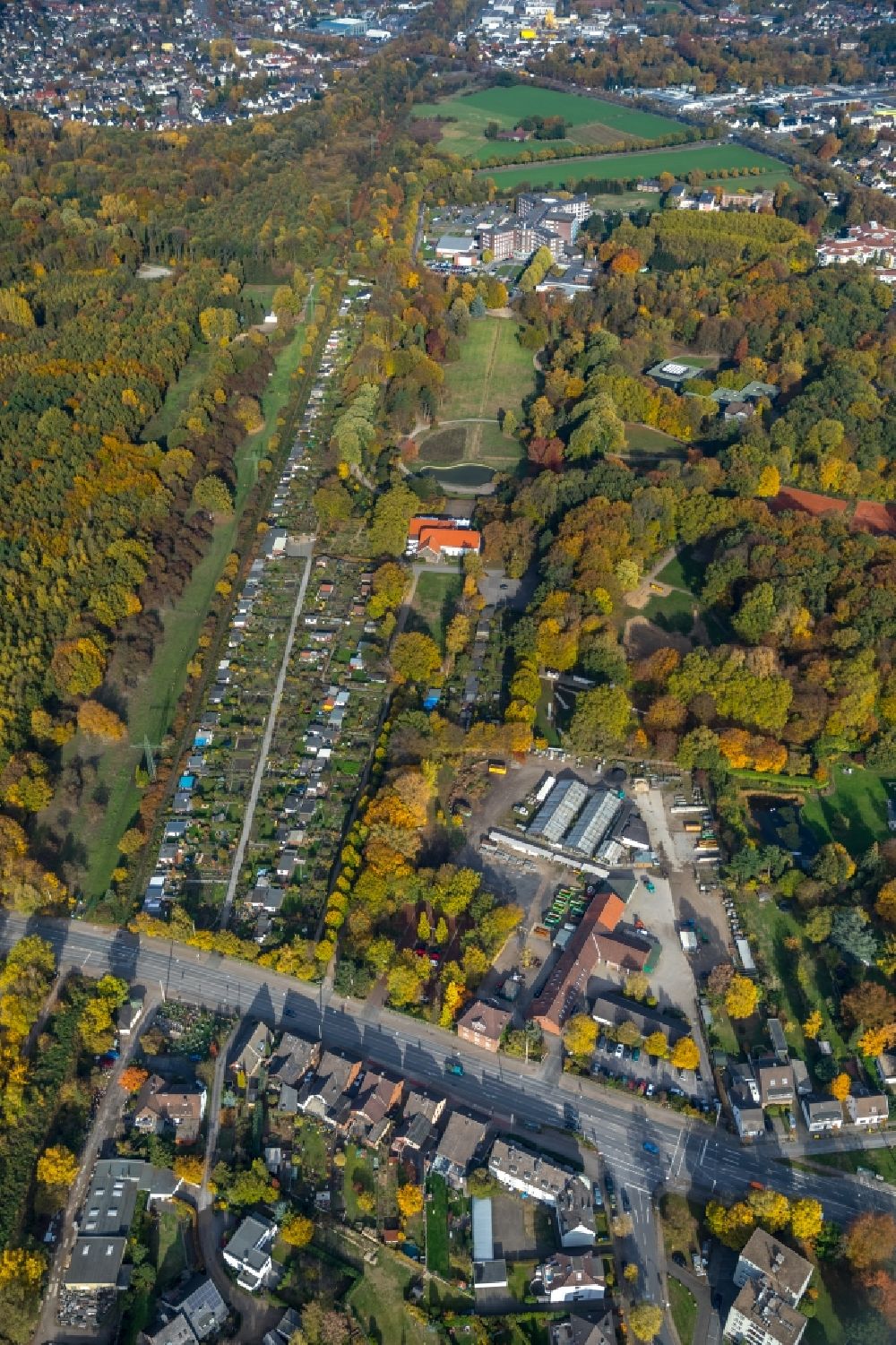 Luftaufnahme Bottrop - Herbstluftbild Lagerfläche und Bauhof der Stadtverwaltung Bottrop in Bottrop im Bundesland Nordrhein-Westfalen, Deutschland