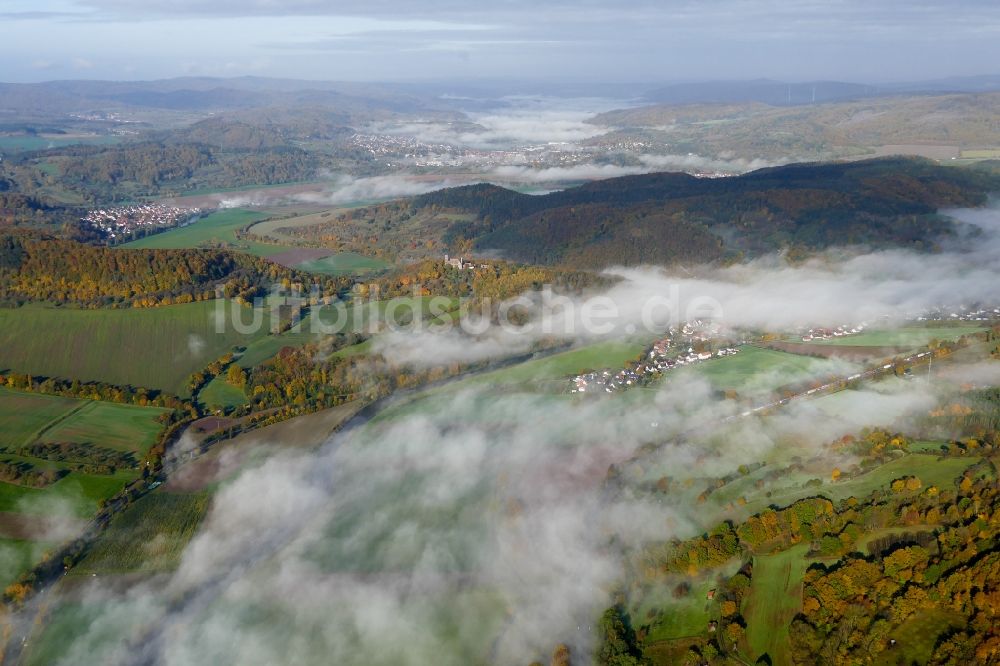 Witzenhausen von oben - Herbstluftbild Nebel- und Wolken- Schicht in Witzenhausen im Bundesland Hessen, Deutschland