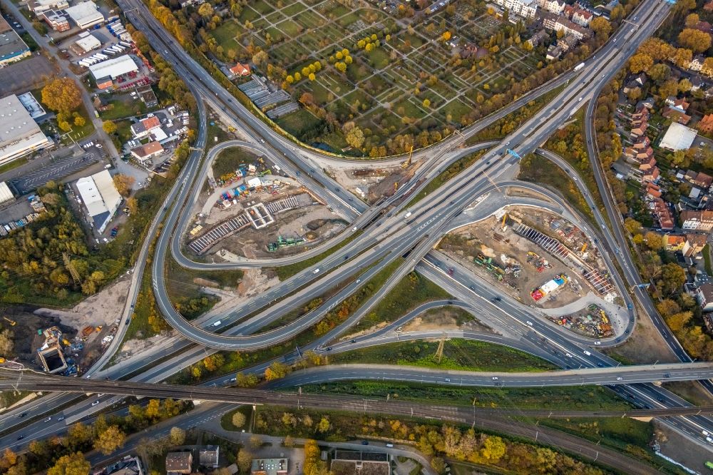 Herne aus der Vogelperspektive: Herbstluftbild Neubau Autobahn- Tunnelbauwerk der BAB 42 - 43 Tunnel Baukau in Herne im Bundesland Nordrhein-Westfalen, Deutschland