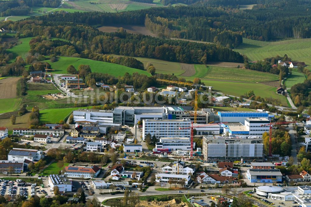 Luftaufnahme Pfaffenhofen an der Ilm - Herbstluftbild Neubau - Baustelle auf dem Werksgelände des Pharmakonzerns Daiichi Sankyo in Pfaffenhofen an der Ilm im Bundesland Bayern, Deutschland
