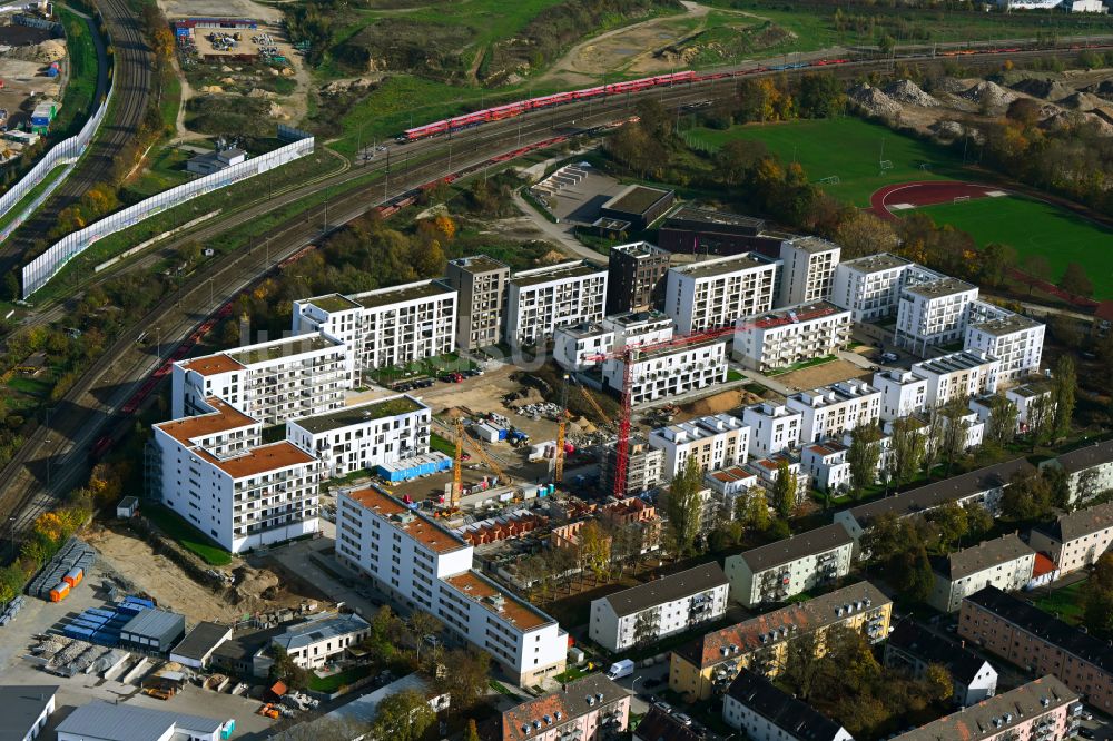 Luftbild Regensburg - Herbstluftbild Neubau einer Mehrfamilienhaus-Wohnanlage Quartier am Kunstpark in Regensburg im Bundesland Bayern, Deutschland
