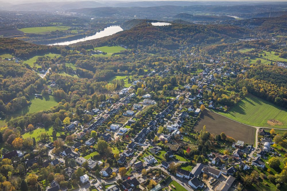 Ahlenberg von oben - Herbstluftbild Ortsansicht in Ahlenberg im Bundesland Nordrhein-Westfalen, Deutschland