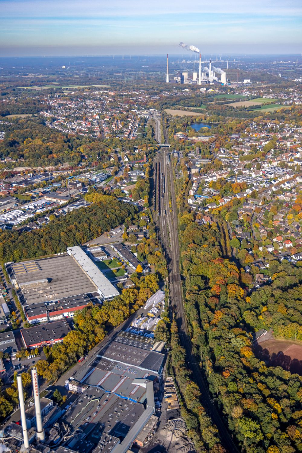 Luftaufnahme Gladbeck - Herbstluftbild Rangierbahnhof und Güterbahnhof in Gladbeck im Bundesland Nordrhein-Westfalen, Deutschland