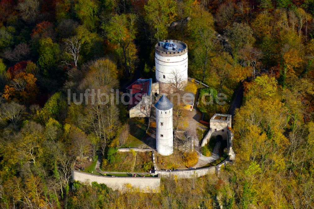 Bovenden von oben - Herbstluftbild Ruine und Mauerreste der ehemaligen Burganlage der Burg Plesse in Bovenden im Bundesland Niedersachsen, Deutschland