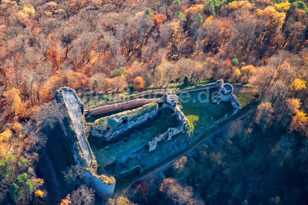 Luftaufnahme Flemlingen - Herbstluftbild Ruine und Mauerreste der ehemaligen Burganlage der Veste Burg Neuscharfeneck im Herbst in Flemlingen im Bundesland Rheinland-Pfalz
