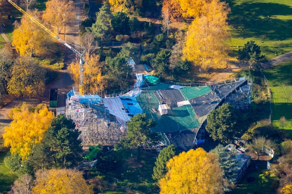 Luftbild Dortmund - Herbstluftbild Sanierung eines Gebäudekomplexes Sonnensegel im Westfalenpark in Dortmund im Bundesland Nordrhein-Westfalen, Deutschland