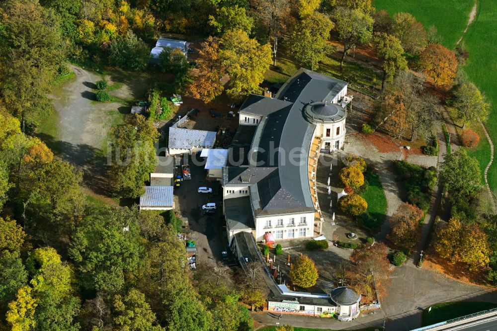 Luftaufnahme Leipzig - Herbstluftbild Schloss Parkschloss Agra in Leipzig im Bundesland Sachsen, Deutschland
